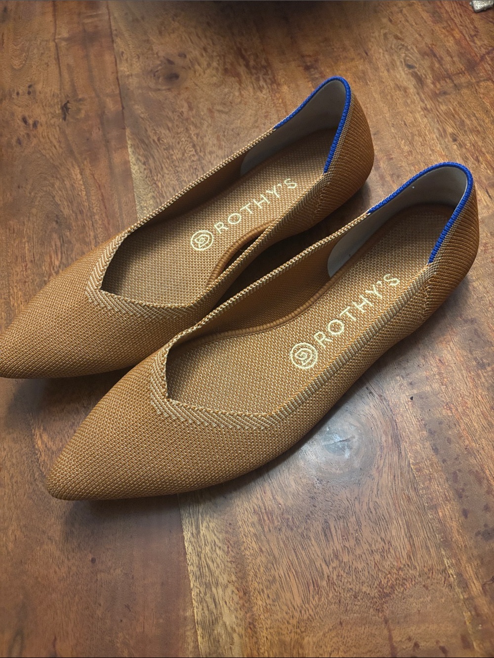 Rothy's Pointed Flat in Camel Brown with Blue Trim size 9